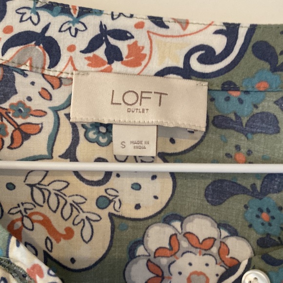 Loft tunic in like new condition - Picture 4 of 4